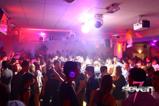 Cliquer pour voir l'image en taille réelle