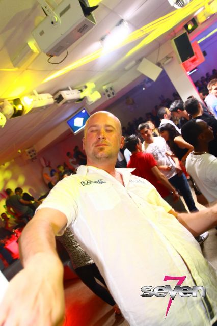 Cliquer pour voir l'image en taille réelle