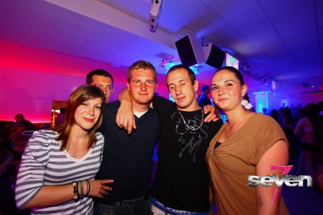 Cliquer pour voir l'image en taille réelle