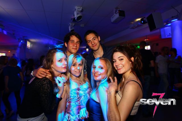 Cliquer pour voir l'image en taille réelle