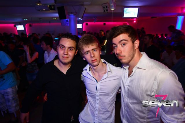 Cliquer pour voir l'image en taille réelle