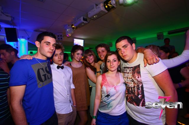 Cliquer pour voir l'image en taille réelle