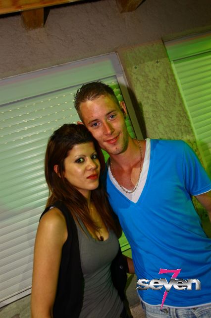 Cliquer pour voir l'image en taille réelle