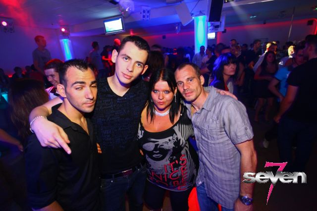 Cliquer pour voir l'image en taille réelle