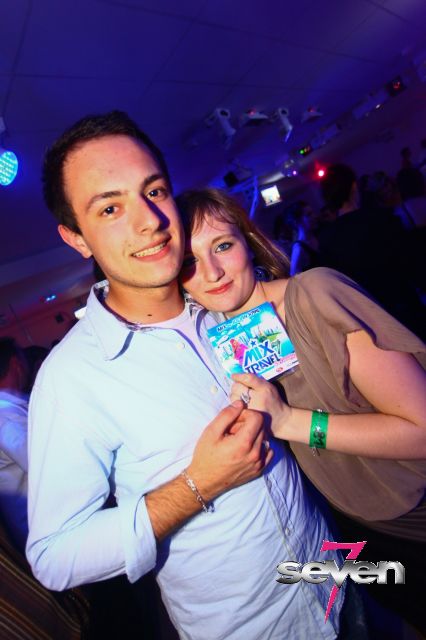 Cliquer pour voir l'image en taille réelle