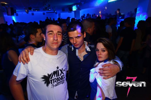 Cliquer pour voir l'image en taille réelle