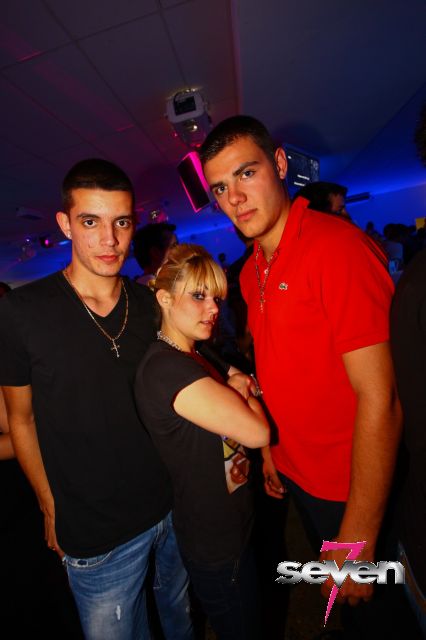 Cliquer pour voir l'image en taille réelle