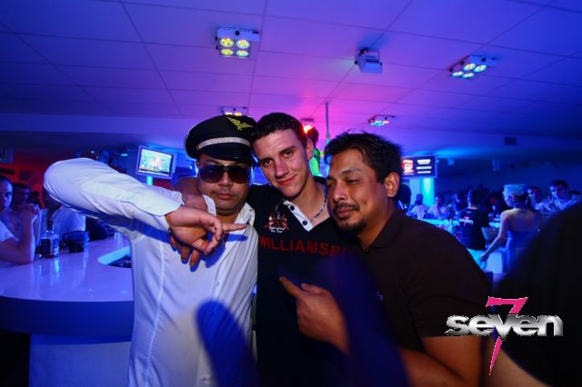 Cliquer pour voir l'image en taille réelle