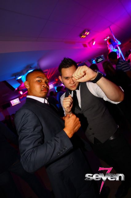 Cliquer pour voir l'image en taille réelle