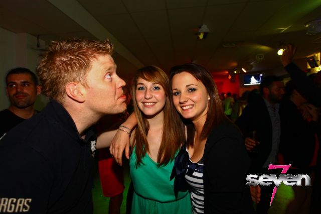 Cliquer pour voir l'image en taille réelle