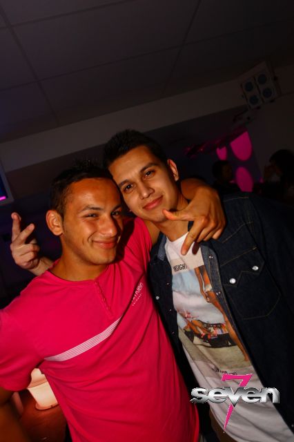 Cliquer pour voir l'image en taille réelle