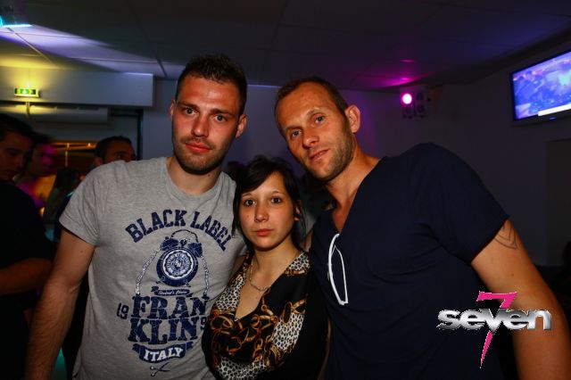 Cliquer pour voir l'image en taille réelle