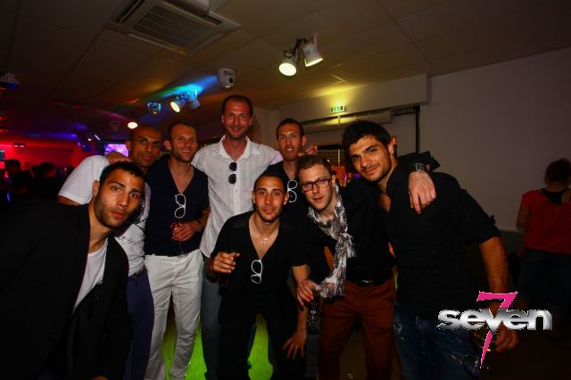 Cliquer pour voir l'image en taille réelle