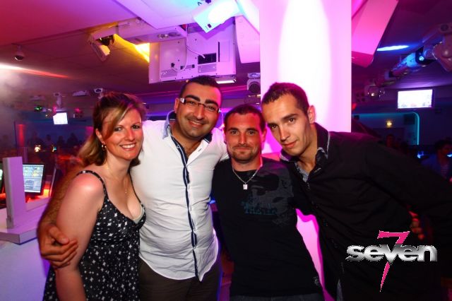 Cliquer pour voir l'image en taille réelle