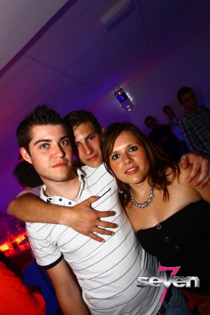 Cliquer pour voir l'image en taille réelle