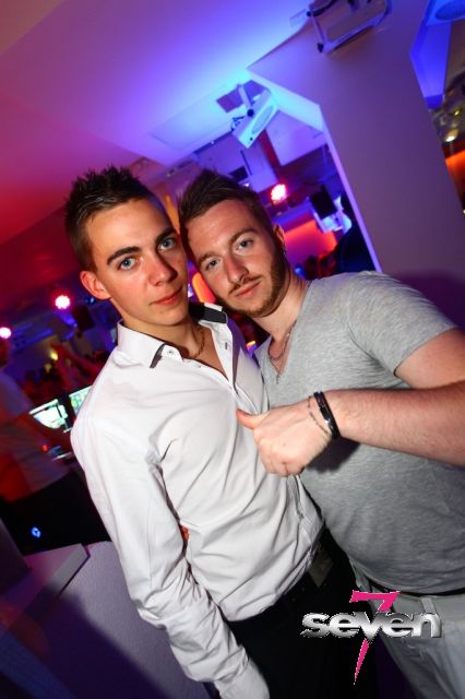 Cliquer pour voir l'image en taille réelle