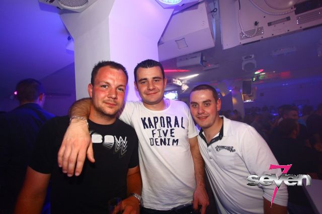 Cliquer pour voir l'image en taille réelle