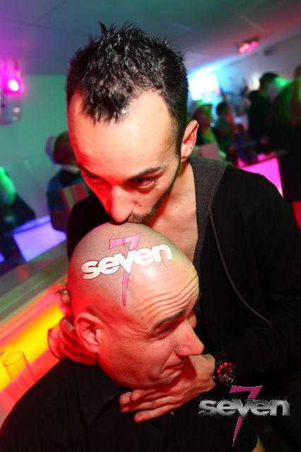 Cliquer pour voir l'image en taille réelle