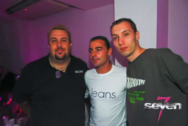 Cliquer pour voir l'image en taille réelle