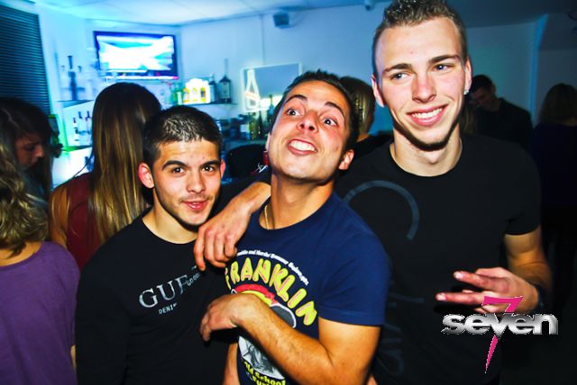 Cliquer pour voir l'image en taille réelle