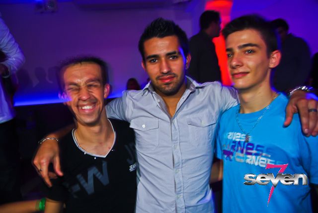 Cliquer pour voir l'image en taille réelle