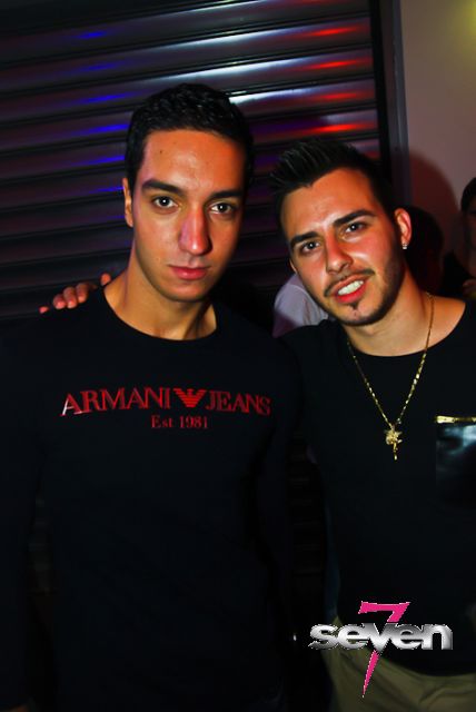 Cliquer pour voir l'image en taille réelle