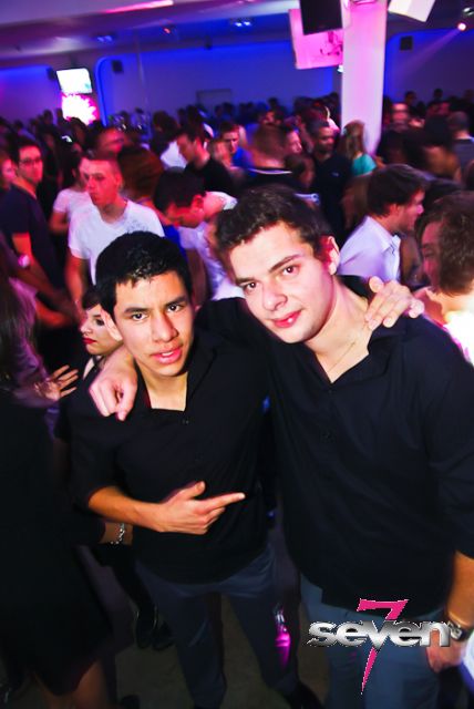 Cliquer pour voir l'image en taille réelle