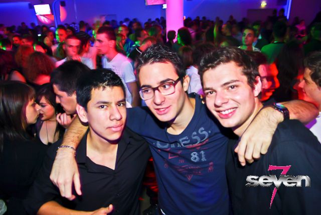 Cliquer pour voir l'image en taille réelle