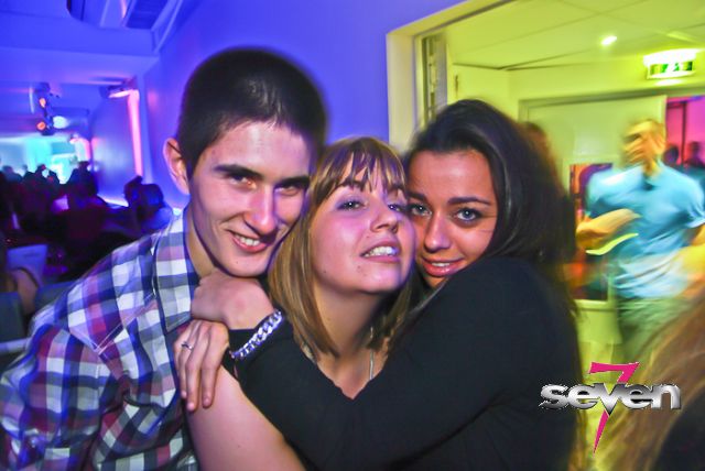 Cliquer pour voir l'image en taille réelle