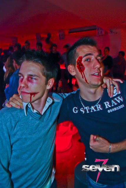 Cliquer pour voir l'image en taille réelle