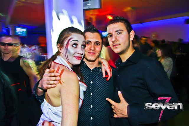 Cliquer pour voir l'image en taille réelle