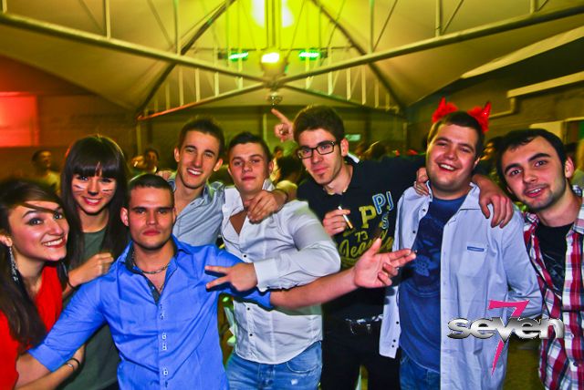 Cliquer pour voir l'image en taille réelle