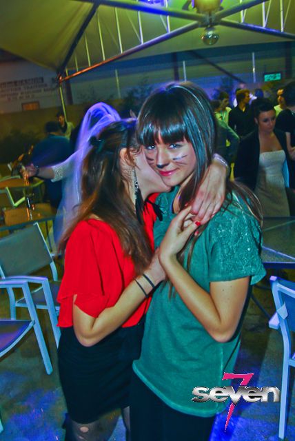 Cliquer pour voir l'image en taille réelle