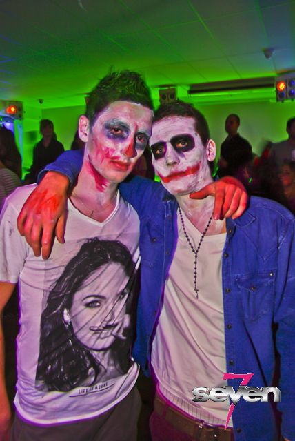 Cliquer pour voir l'image en taille réelle