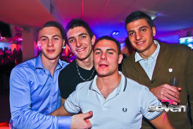 Cliquer pour voir l'image en taille réelle