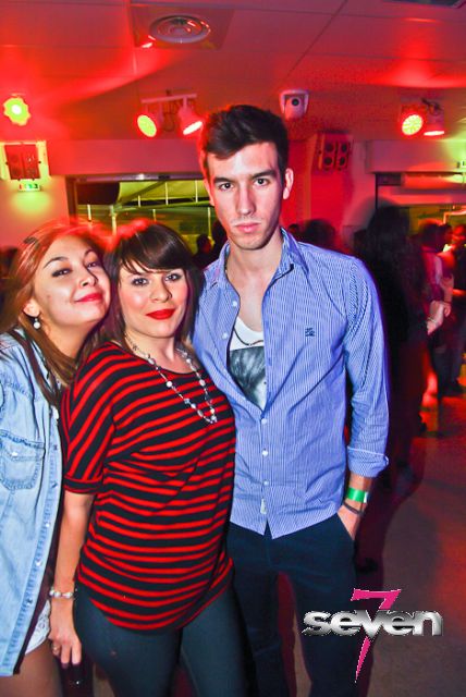 Cliquer pour voir l'image en taille réelle