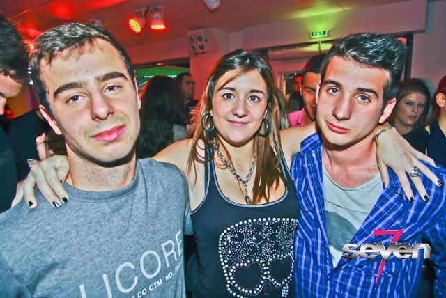 Cliquer pour voir l'image en taille réelle