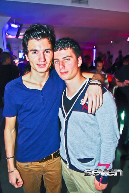 Cliquer pour voir l'image en taille réelle