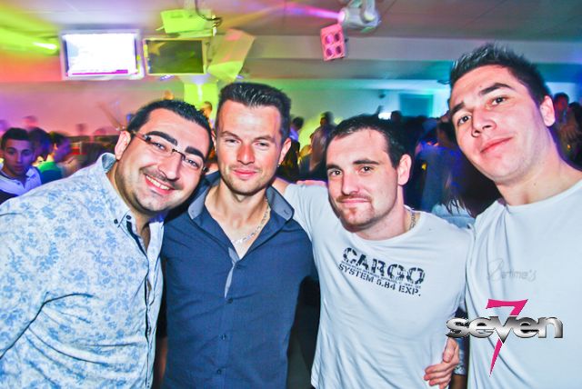 Cliquer pour voir l'image en taille réelle