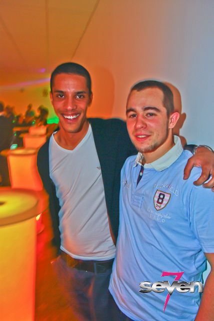 Cliquer pour voir l'image en taille réelle