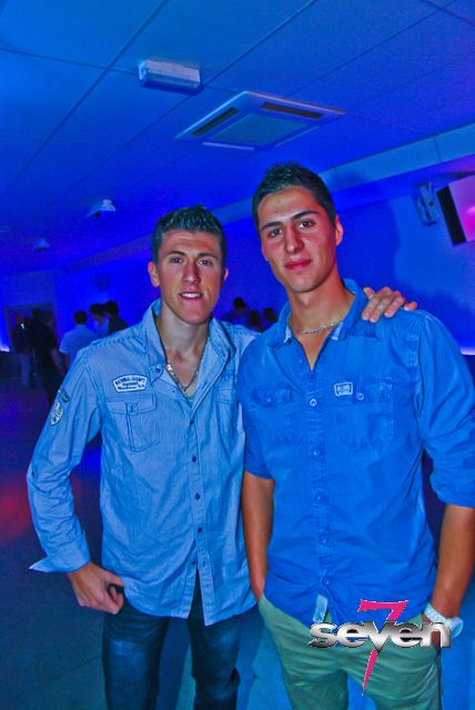 Cliquer pour voir l'image en taille réelle