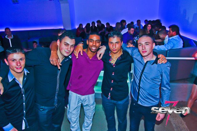 Cliquer pour voir l'image en taille réelle