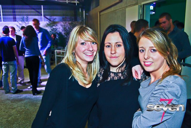 Cliquer pour voir l'image en taille réelle