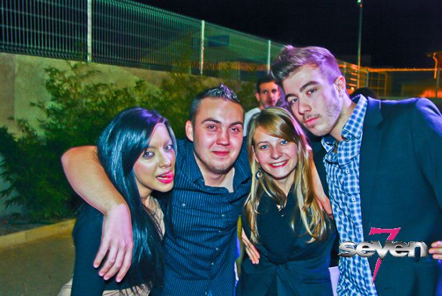 Cliquer pour voir l'image en taille réelle