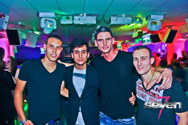 Cliquer pour voir l'image en taille réelle