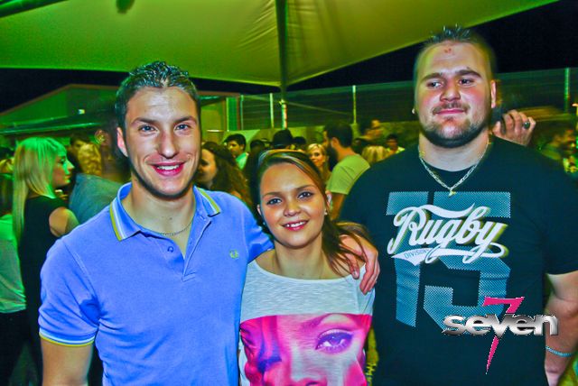 Cliquer pour voir l'image en taille réelle