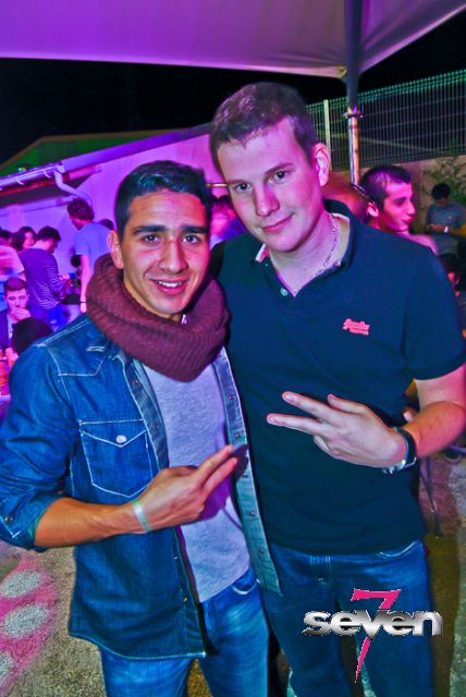 Cliquer pour voir l'image en taille réelle