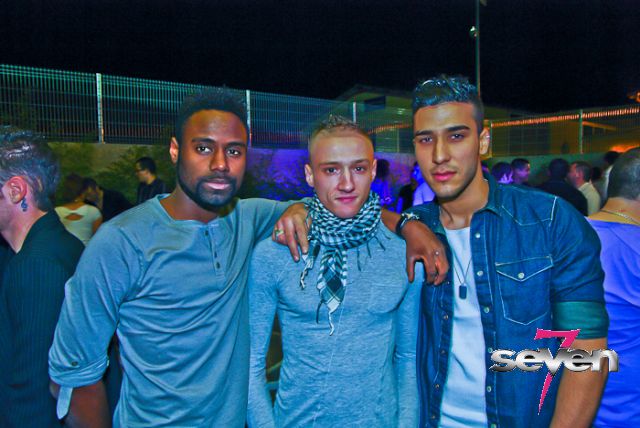 Cliquer pour voir l'image en taille réelle