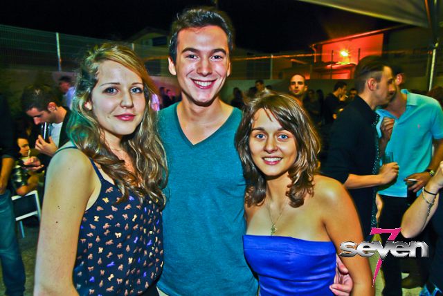 Cliquer pour voir l'image en taille réelle