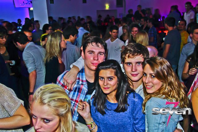 Cliquer pour voir l'image en taille réelle